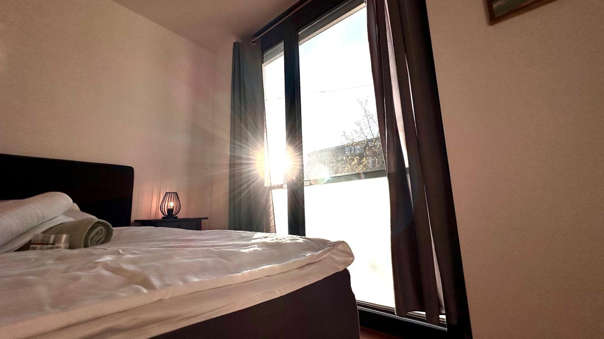 Beefree Connect-metro-shops-freeparking Appartement